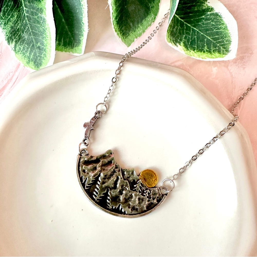 3/$22🩶 Mountains Forest Eagle Rising Sun Sunrise Necklace Antiqued Silver NEW